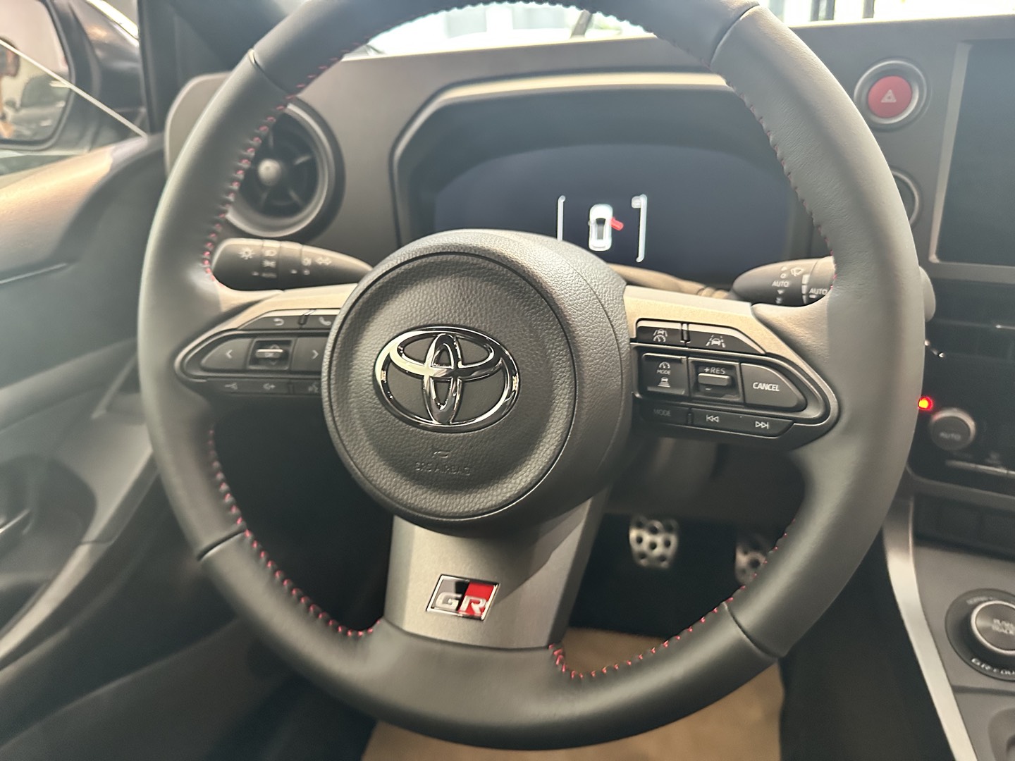 TOYOTA YARIS GR RZ - Imagen 12