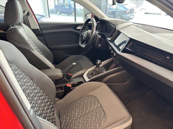 AUDI A1 ALLSTREET 30TFSI ADRENALIN - Imagen 6