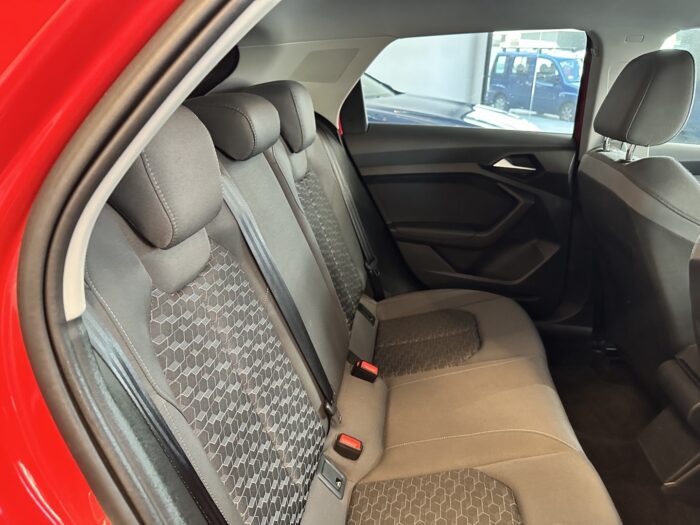 AUDI A1 ALLSTREET 30TFSI ADRENALIN - Imagen 8