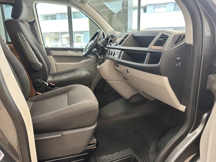 VOLKSWAGEN CARAVELLE 2.0TDI - Imagen 5