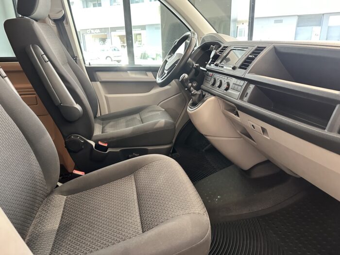 VOLKSWAGEN CARAVELLE 2.0TDI - Imagen 6