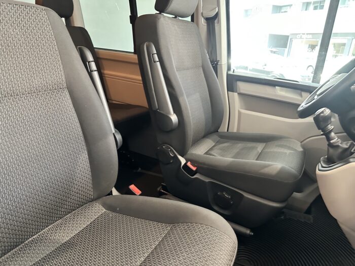 VOLKSWAGEN CARAVELLE 2.0TDI - Imagen 7