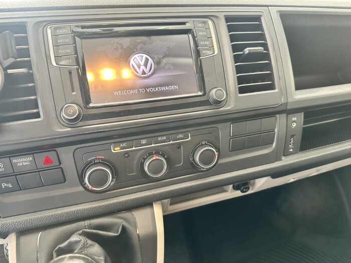 VOLKSWAGEN CARAVELLE 2.0TDI - Imagen 16