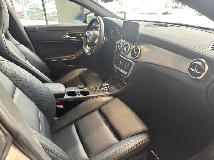 MERCEDES CLA SHOOTING BREAK  45 AMG 4MATIC - Imagen 20